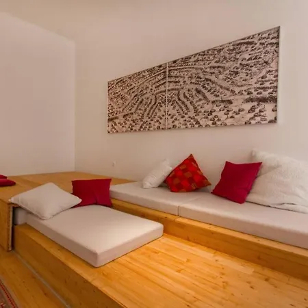 Easy Living In Center +free Parking Apartamento *